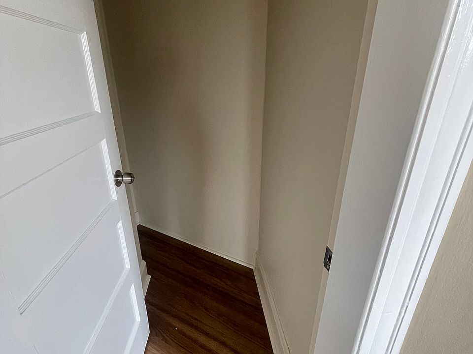 2nd image of 24 Mason St Unit 3