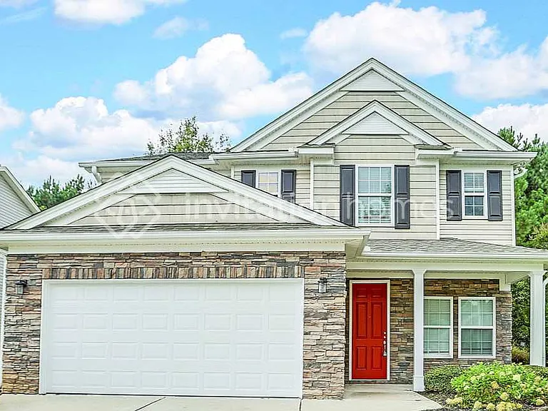 2771 Groovers Lake Point — Photo 1