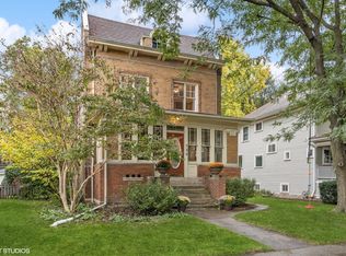 728 S Euclid Ave, Oak Park, IL 60304