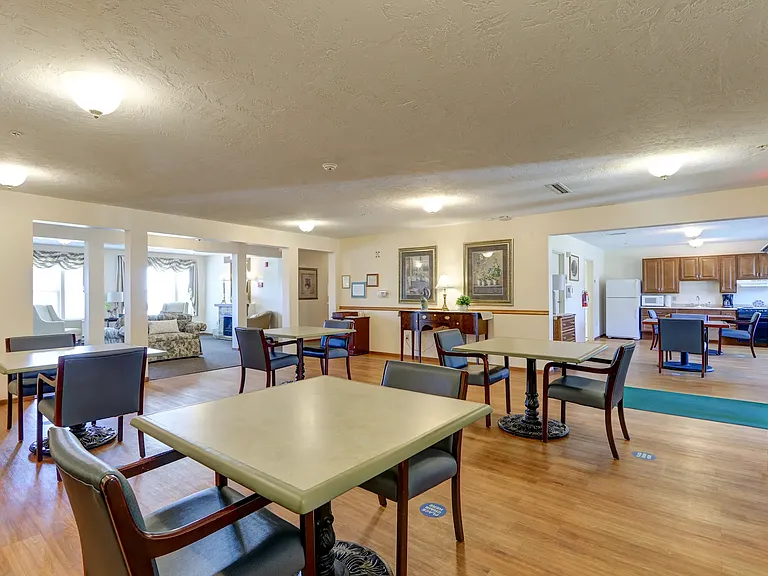 Green Diamond Place Apartments — Photo 6