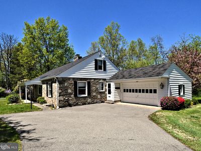 302 Locust Rd, Fort Washington, PA, 19034