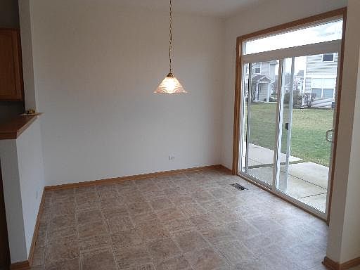 4th image of 1481 Cambria Dr