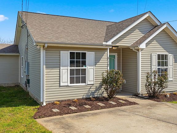 2nd image of 512 Longleaf Ct