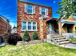 3910 W 69th Pl, Chicago, IL 60629
