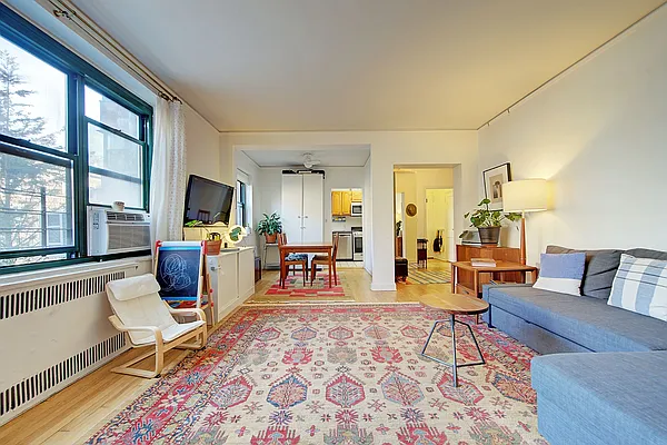 Sold by Akam Sales and Brokerage | media 4