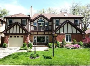6649 N Hiawatha Ave, Chicago, IL 60646