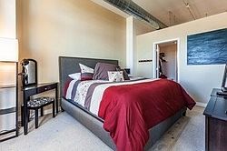 5th image of 833 W 15th Pl #Penthouse 902