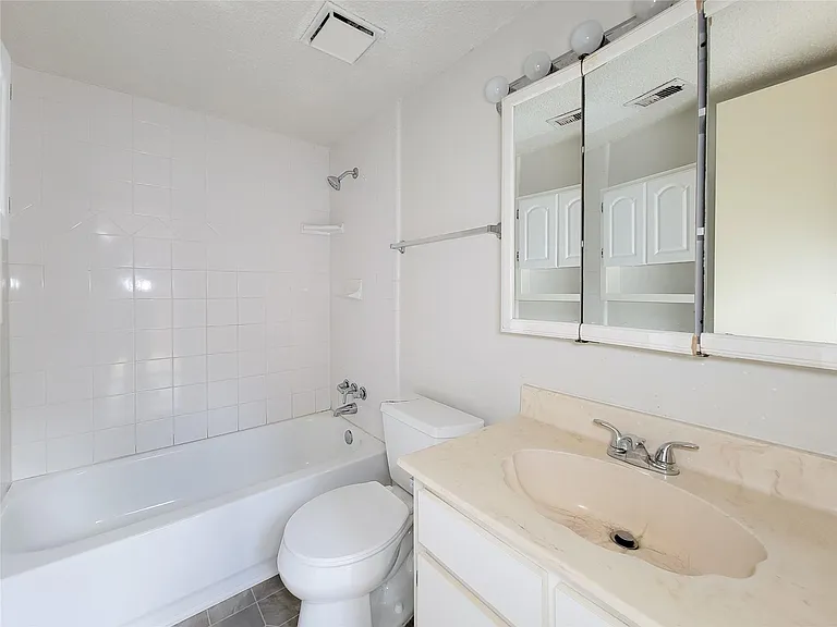3020 Windchase Blvd — Photo 20