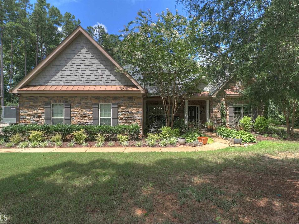 1st image of 113 Lone Oak Dr