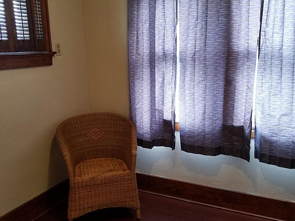 3rd image of 8915 W Greenfield Ave
