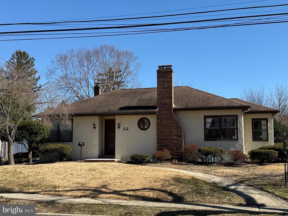 1st image of 44 N Warren St