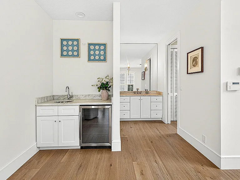 1128 Crystal Dr — Photo 41