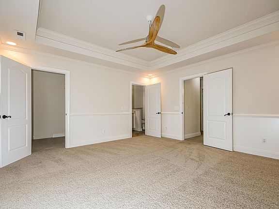 4th image of 321 Eastover Cir