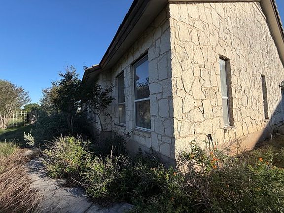 2nd image of 1125 Lakeshore Dr