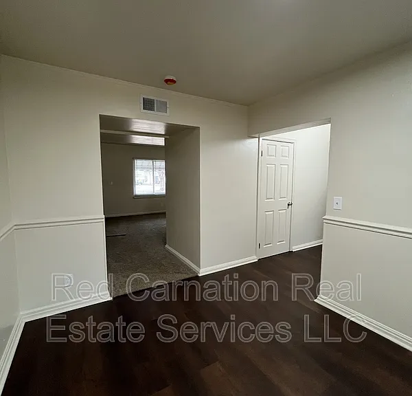 1434 Antoinette Ave — Photo 5
