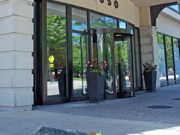 1850 N Clark St APT 2806, Chicago, IL 60614