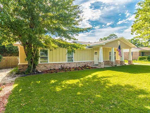 4th image of 9441 Darlene Cir