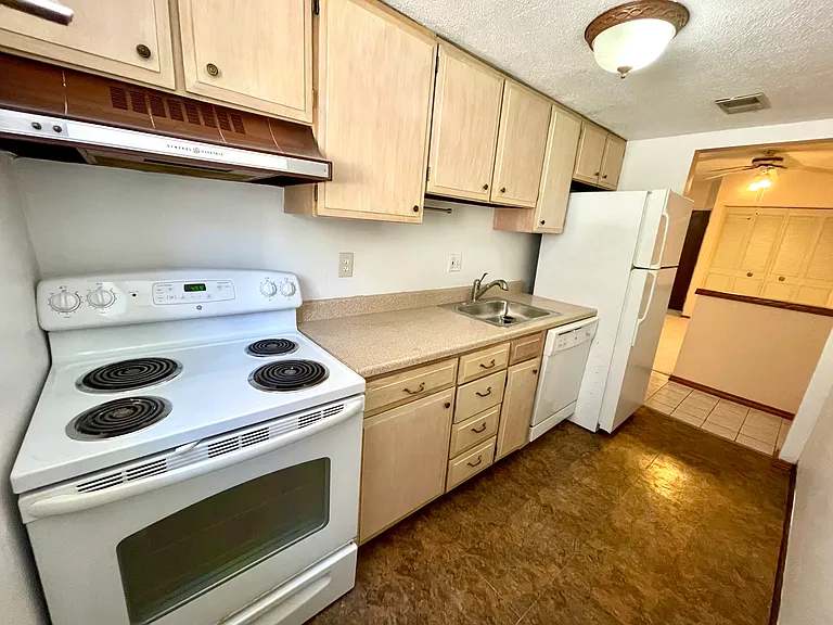 420 S Aiken Ave #2 — Photo 5