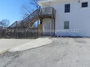 2304 S Englewood Ct, Independence, MO 64052