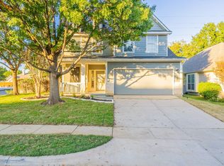 201 Silver Oak Dr, Grapevine, TX 76051