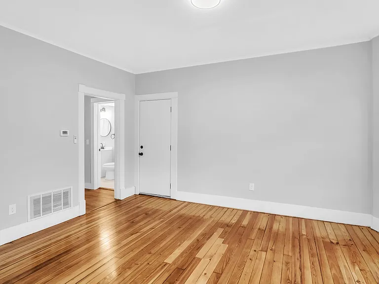 863 Chicopee St #1L — Photo 16