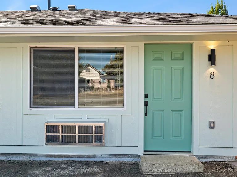 125 S West Blvd #8 — Photo 7