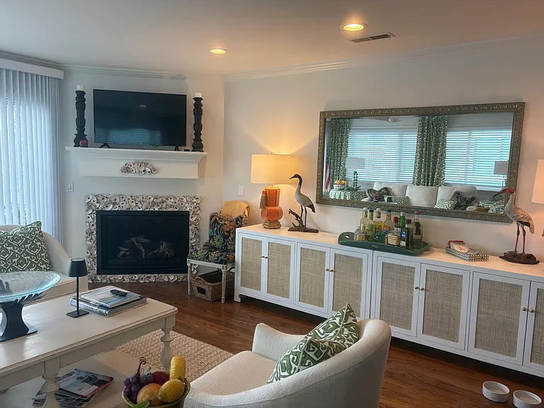 304 Causeway Dr #B — Photo 10