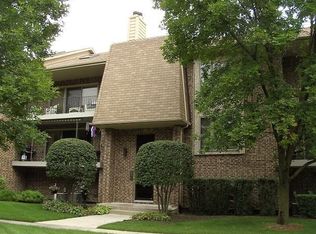 9131 Del Prado Dr APT 2N, Palos Hills, IL 60465