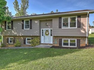 15293 Bordwine Rd, Bristol, VA 24202