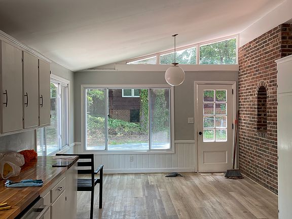 2nd image of 306 Hermitage Rd #2