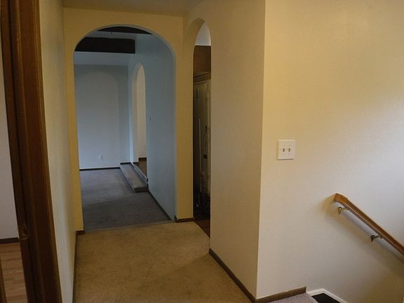 4th image of 210 High Park Way