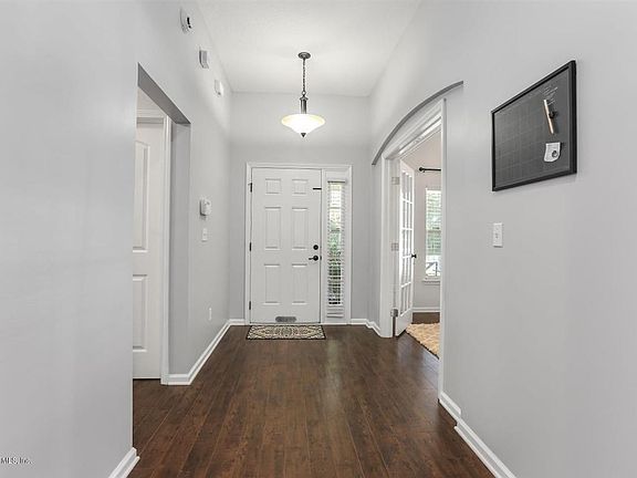 3rd image of 14320 Summer Breeze Dr