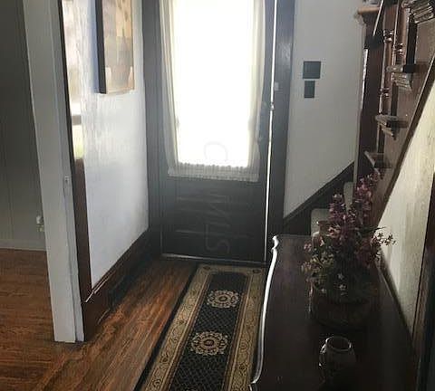 5th image of 325 Lincoln Ave