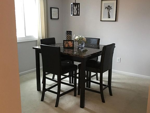 4th image of 110 Groton Dr APT 4