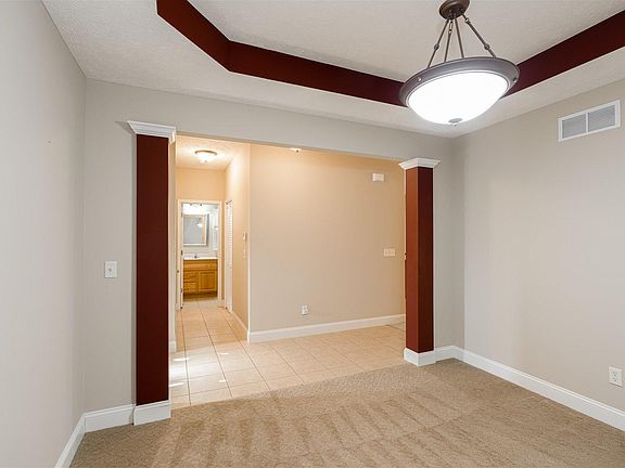 5th image of 69 Crista Ann Ct