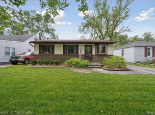 15675 Deering St, Livonia, MI