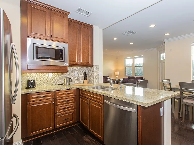 988 Arcadia Ave #D — Photo 14