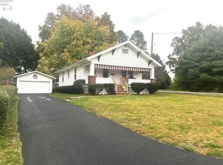 1132 E University St, Wooster, OH 44691