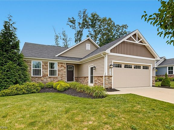 2nd image of 1270 Hidden Lake Blvd