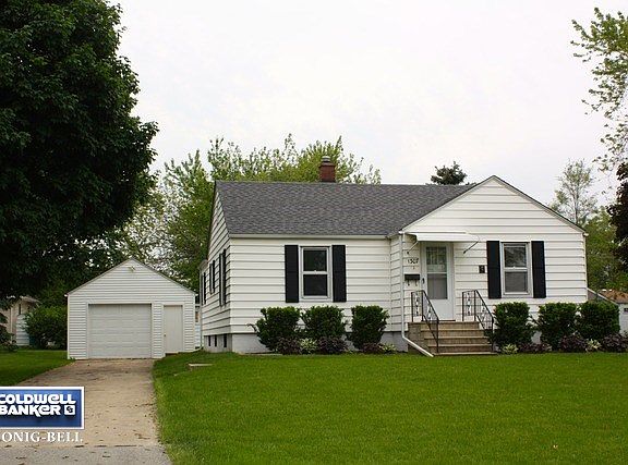 2nd image of 1307 Kelly Ave