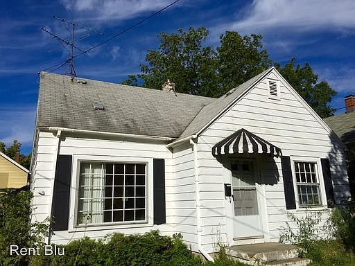 1st image of 1315 Columbia Ave NE