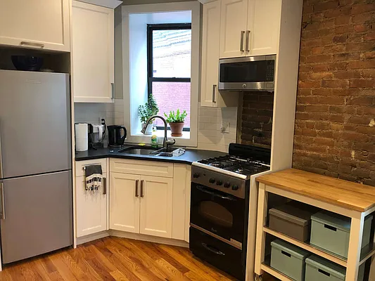 Rented by EXR | media 8