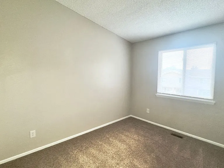 2340 Split Rock Dr — Photo 20