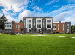 B-3208 Van Aken Blvd, Shaker Heights, OH 44120