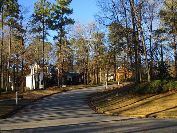 5th image of 2240 Whispering Pines Ln