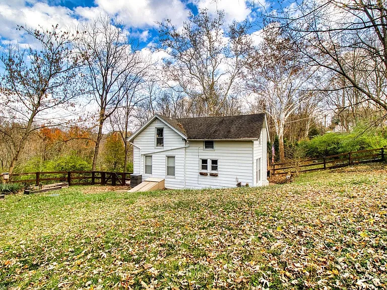 7249 State Rd — Photo 30