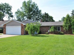 24814 Hazelmere Rd, Beachwood, OH 44122