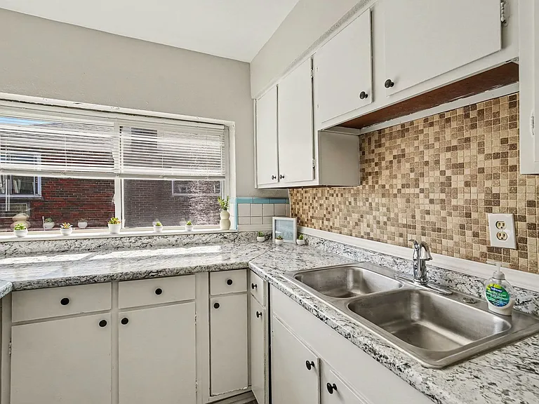 629 Maple Dr — Photo 9