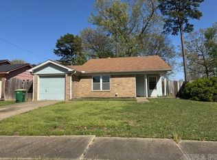3903 Stonehedge Dr, Little Rock, AR 72204