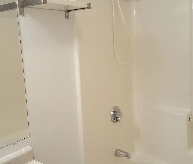 523 Hancock St — Photo 11